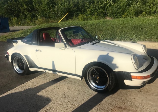 1988 Porsche 911 Carrera 4